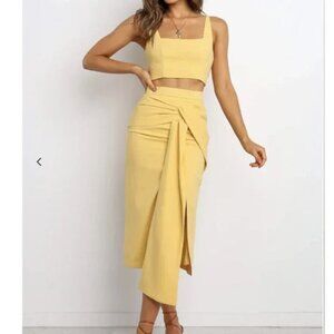 Elegant Yellow Midi Dress